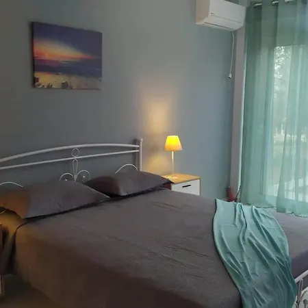 Blue Ocean Aidipsos Apartment *